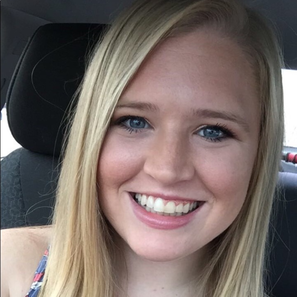 Meet your Posher, Melissa